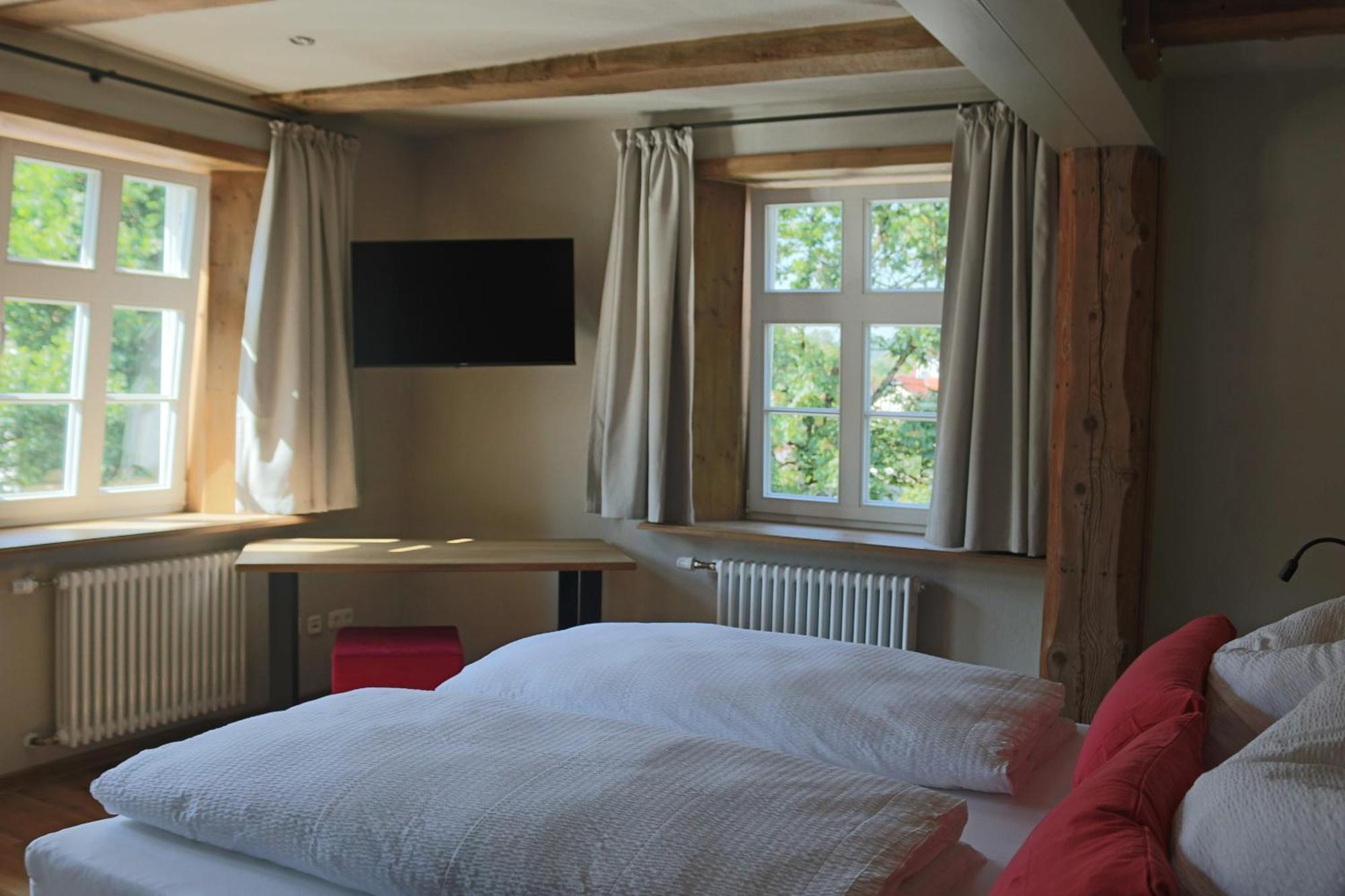 Landgasthof Koenig Von Preussen Helsa Quarto foto