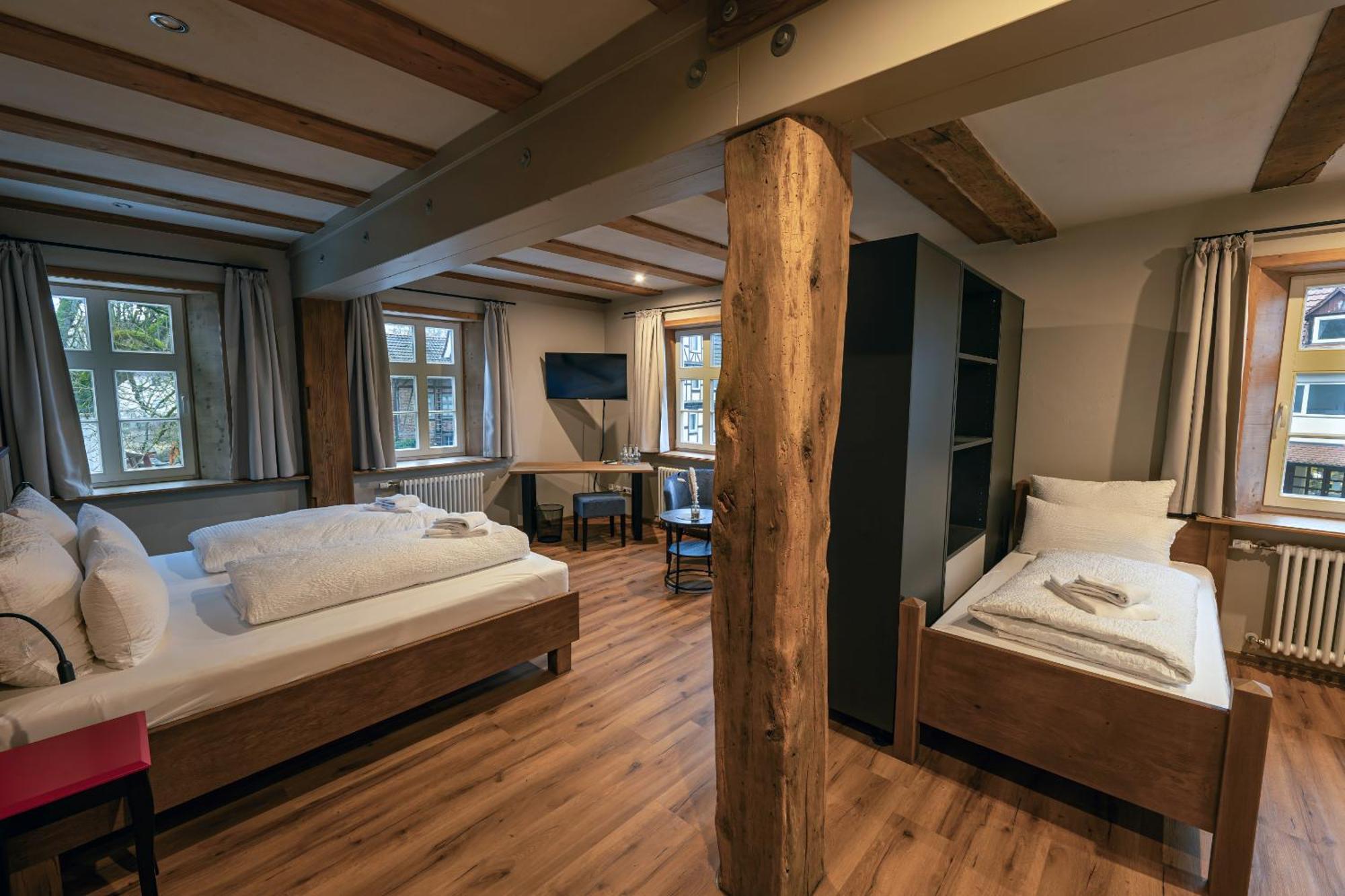 Landgasthof Koenig Von Preussen Helsa Quarto foto